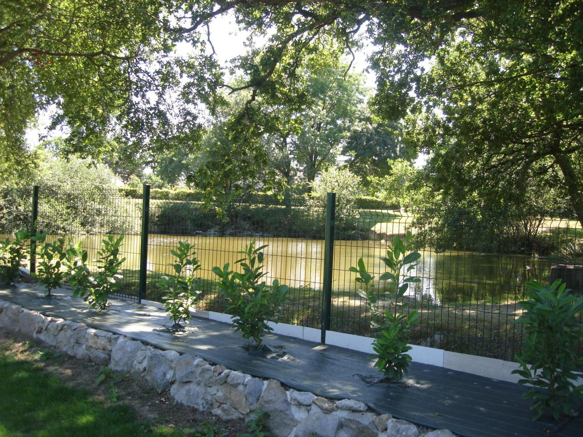 Le Petit Etang Bed & Breakfast La Trinite-Surzur Bagian luar foto
