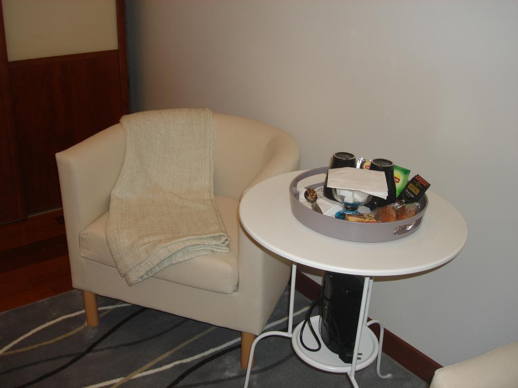 Le Petit Etang Bed & Breakfast La Trinite-Surzur Bagian luar foto